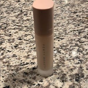 PRO FILT'R
Instant Retouch Primer